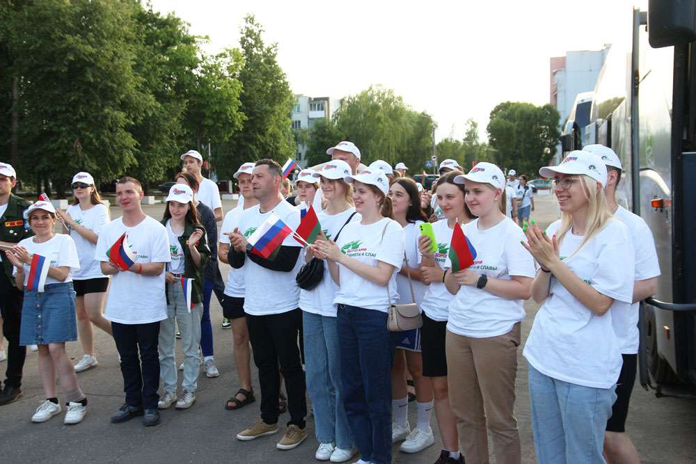 В Чаусах встречали участников международного проекта  «Дорогами памяти и славы»